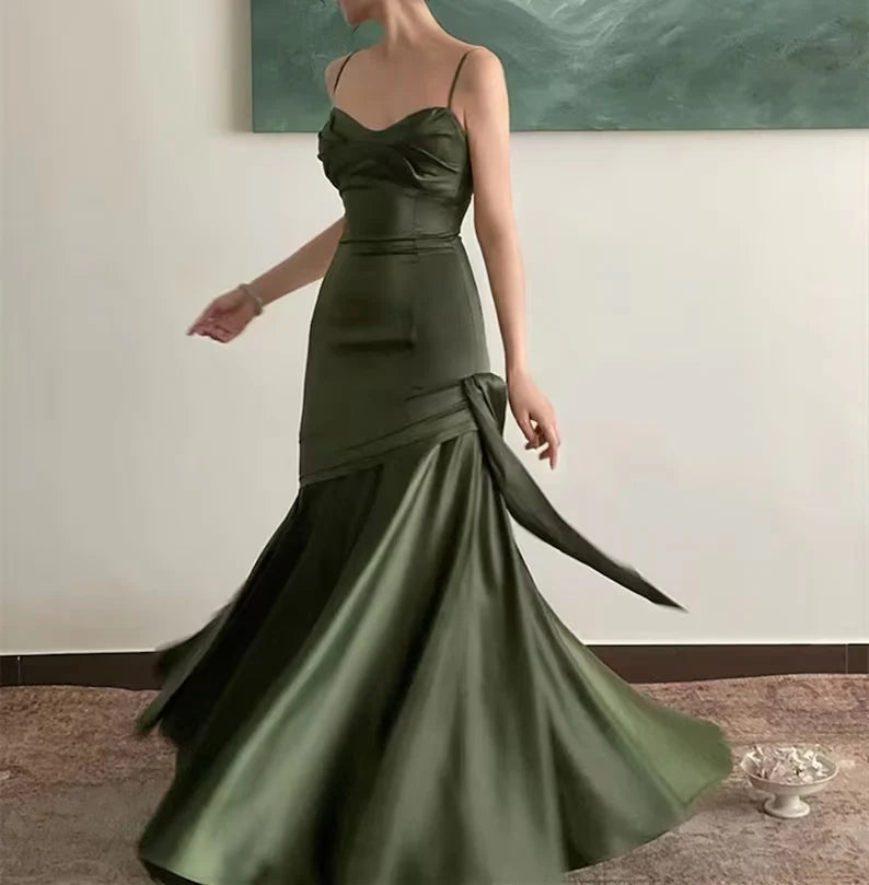 Grünes Satin Meerjungfrau Langes Herzausschnitt Abendkleid Ballkleid Partykleid nv1775