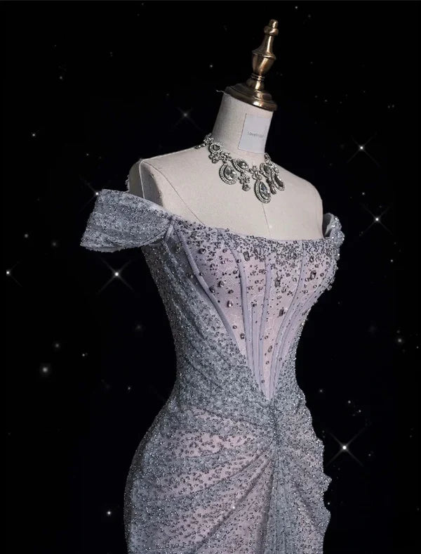 Silbernes, wunderschönes, exquisites, glänzendes Meerjungfrau-Kleid im Off-the-Shoulder-Stil mit Tüll und Strasssteinen, langes, mit Pailletten besetztes Ballkleid, formelles Abschlusskleid, Abendkleid nv3794
