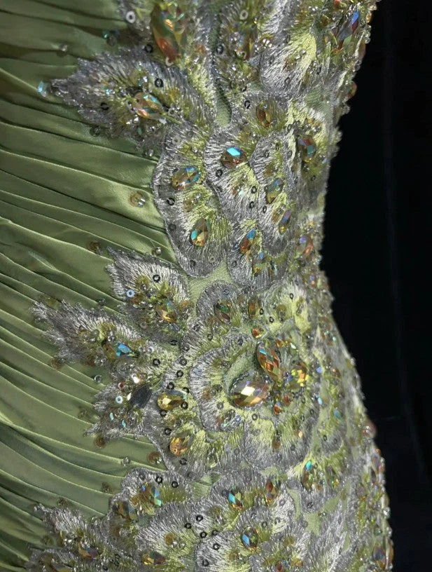 Robe de soirée longue verte vintage en satin à bretelles spaghetti et décolleté en cœur, style sirène, avec perles et paillettes, nv4167