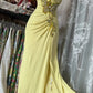 Gelb Elegante Mode Neckholder Exquisite Perlen Pailletten Strass Lange Chiffon Meerjungfrau Schlank Ballkleid Geburtstagskleid Partykleid Abendkleid nv3880