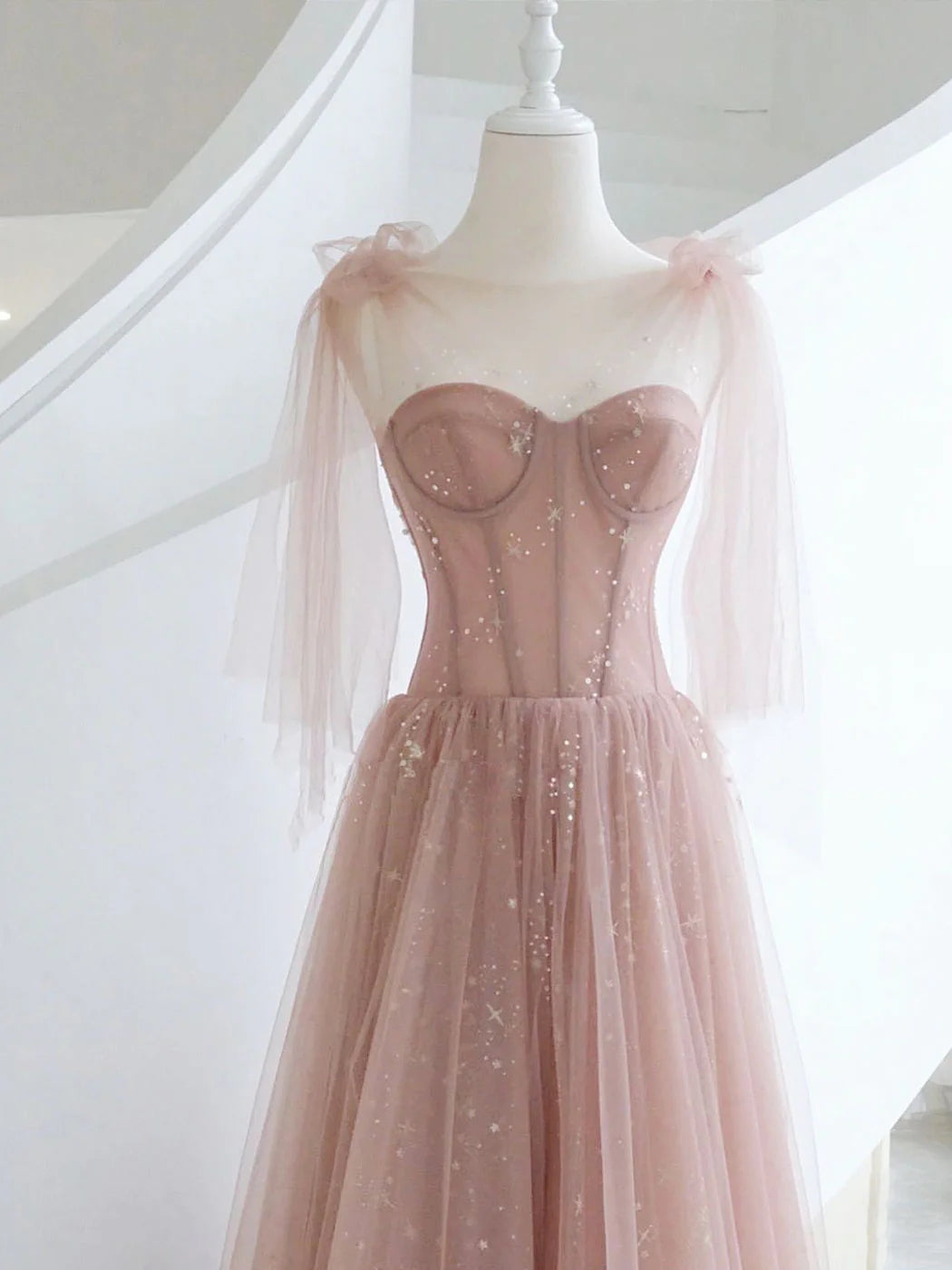 A-Linie, Rundhalsausschnitt, langes Ballkleid aus Tüll in Rosa, formelles Abendkleid in Rosa, nv1528