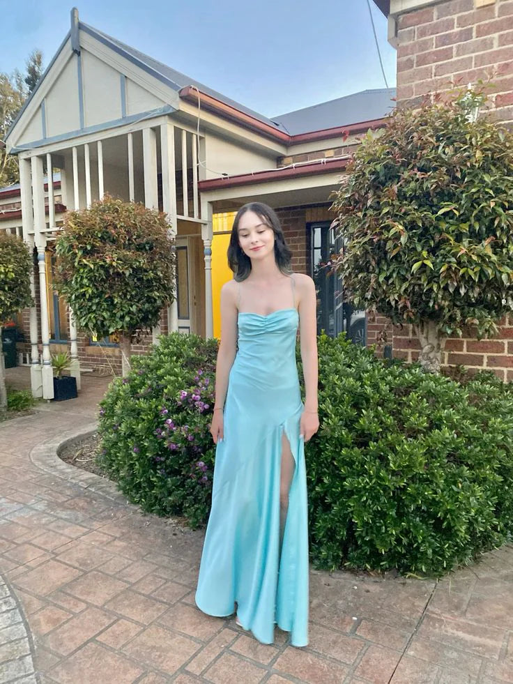 Blaues schlichtes, elegantes Spaghettiträgerkleid mit langen Seitenschlitzen, schmale Passform, Ballkleid, Abendkleid, Partykleid, NV1640