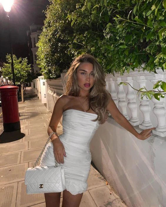 Robe de soirée moulante blanche courte à épaules dénudées nv2221