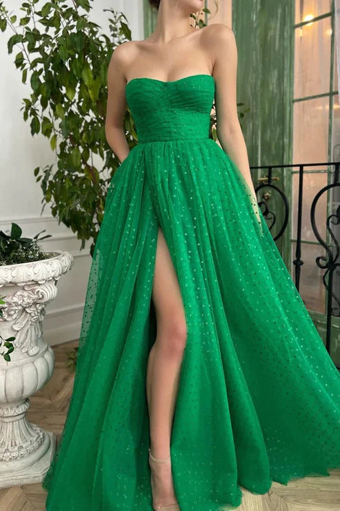 Trendy Grünes A-Linien-Ballkleid aus trägerlosem Tüll mit Herzausschnitt und Pailletten nv1642