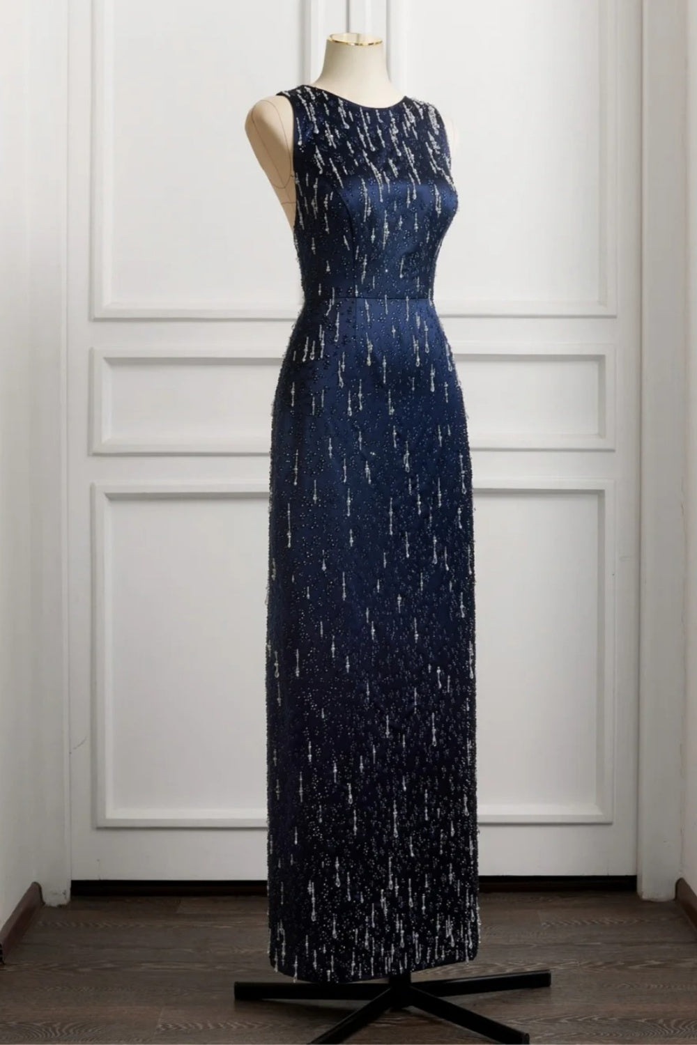 Robe de soirée de cérémonie luxueuse bleu marine ornée de perles NiceVestidos NV6094