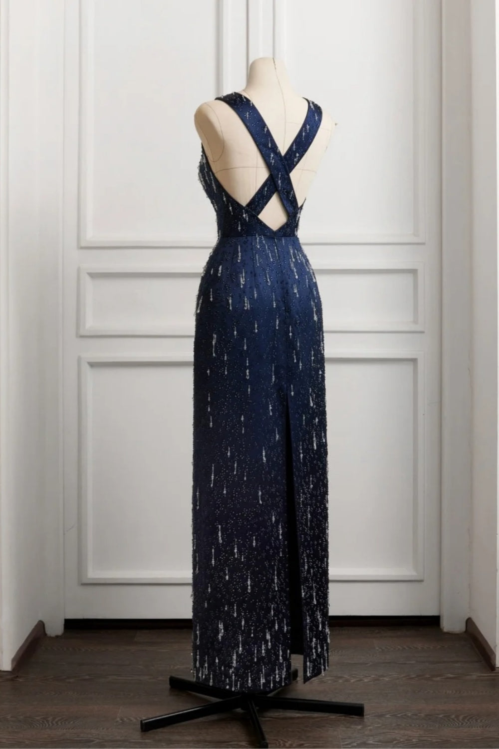 Robe de soirée de cérémonie luxueuse bleu marine ornée de perles NiceVestidos NV6094