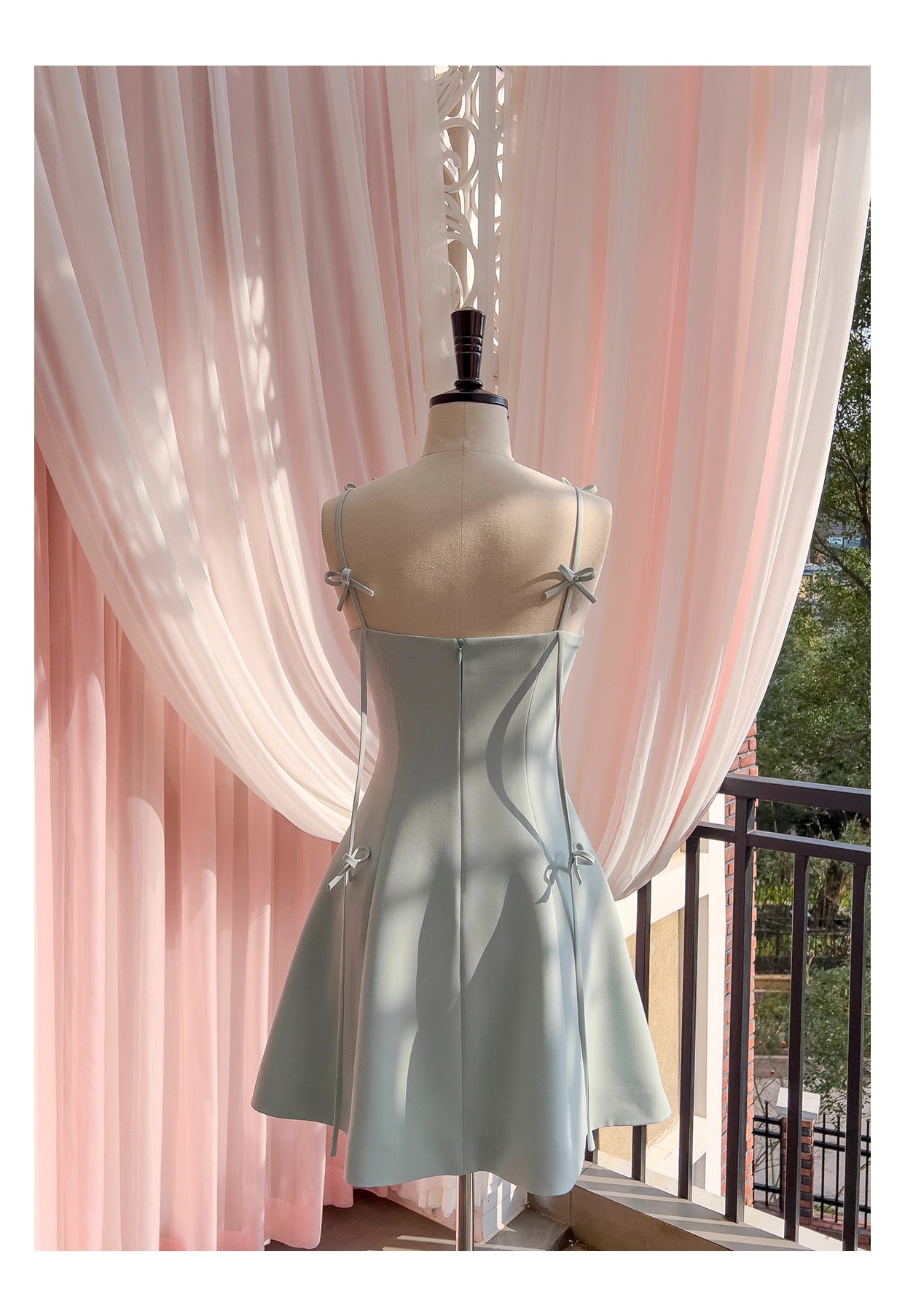 NiceVestidos - Robe courte de soirée printemps et été, nouvelle robe à bretelles sexy avec nœud vert, petite robe nv5545