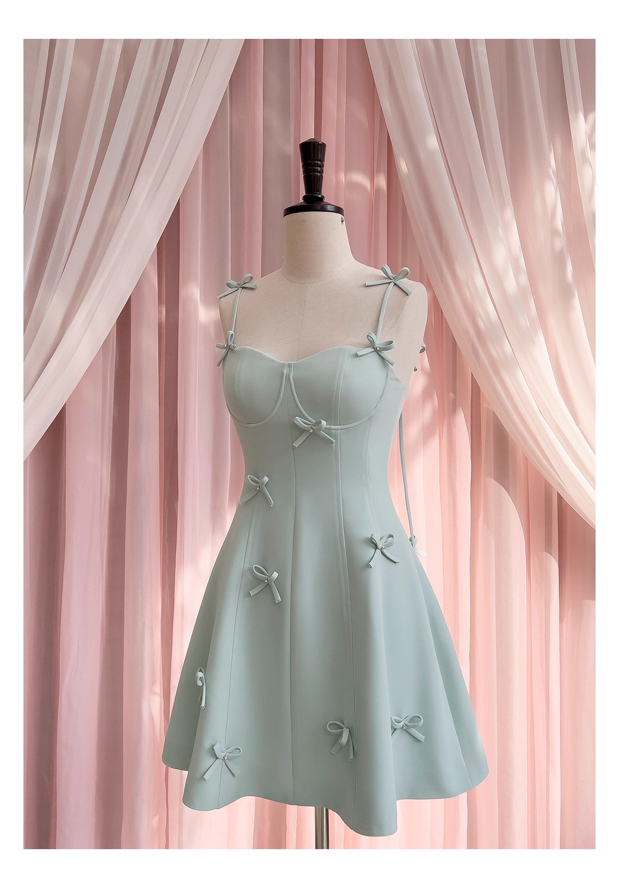 NiceVestidos - Robe courte de soirée printemps et été, nouvelle robe à bretelles sexy avec nœud vert, petite robe nv5545