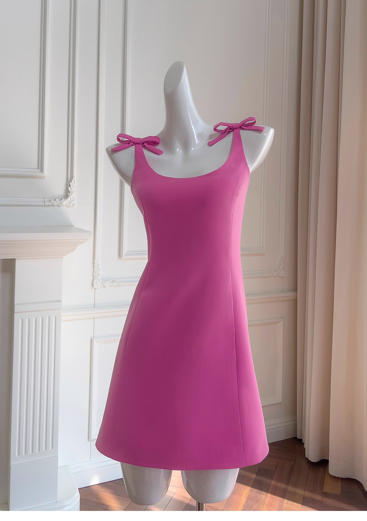 NiceVestidos - Kurzes Homecoming-Kleid, schlichtes kurzes Strapskleid mit Schleife, Taille, Rosarot, Petite Date, NV5550