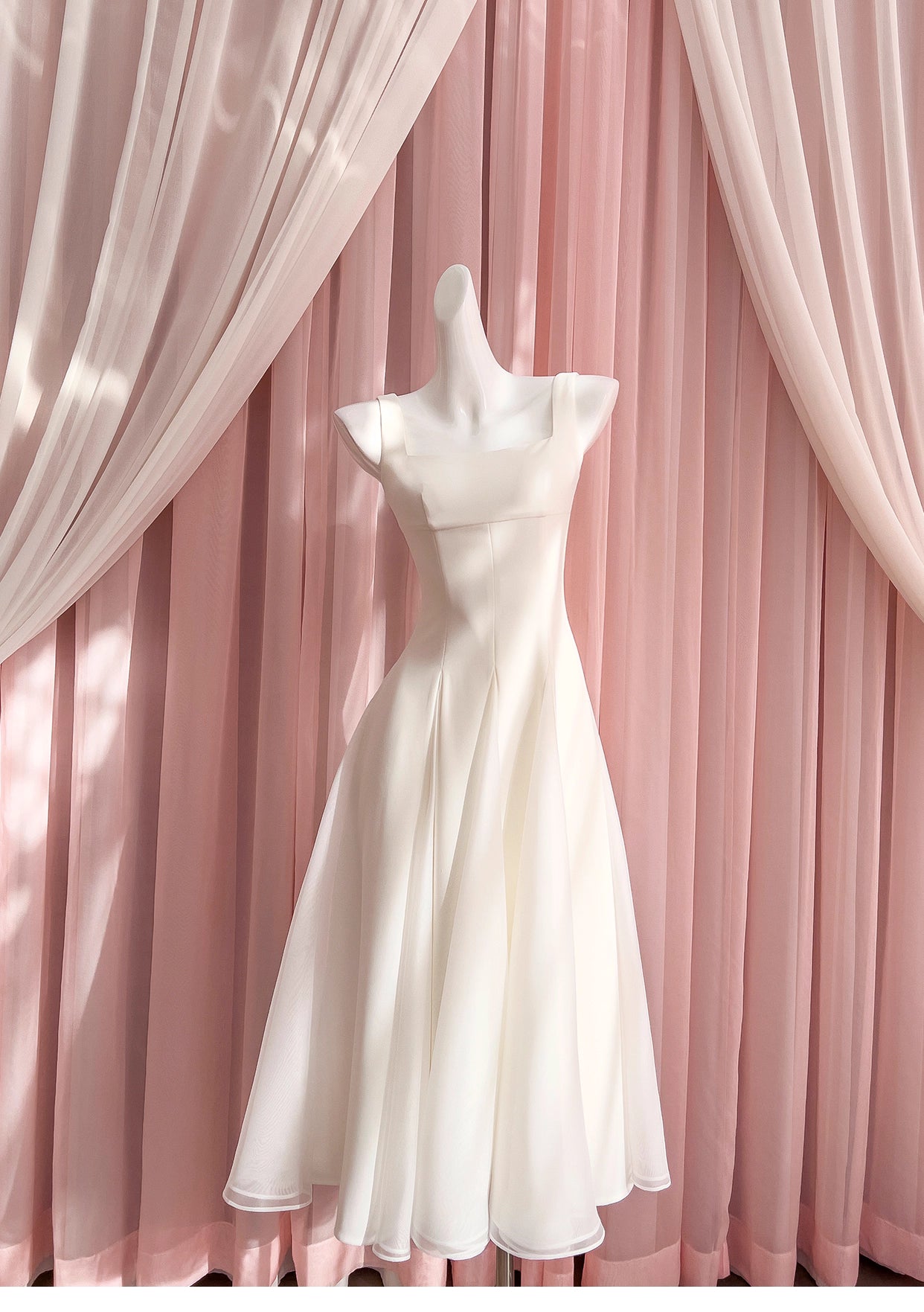 NiceVestidos - Robe courte de soirée, robe blanche longue à taille simple, nouveau style estival, bretelles sexy, grande taille, robe amincissante nv5546