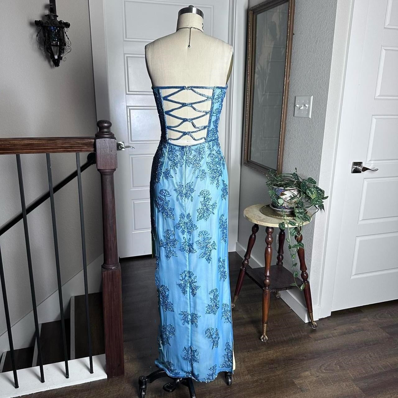 Blaues Retro-Mode-Elegantes Luxus-Wunderschönes Exquisites Ganzkörper-Perlen-Lang-Tüll-Ballkleid-Abendkleid-Partykleid-Abschlussballkleid nv3923