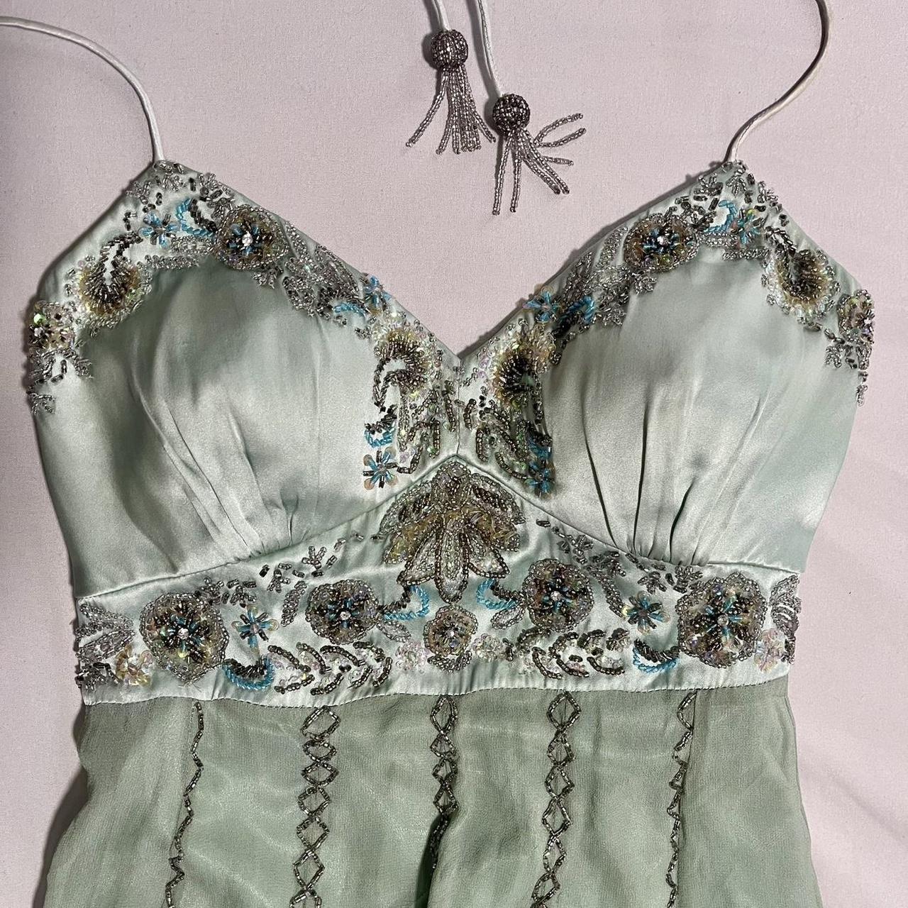 NiceVestidos – Grünes, zartes, perlenbesetztes, kurzes Chiffon-Heimkehrkleid NV5688
