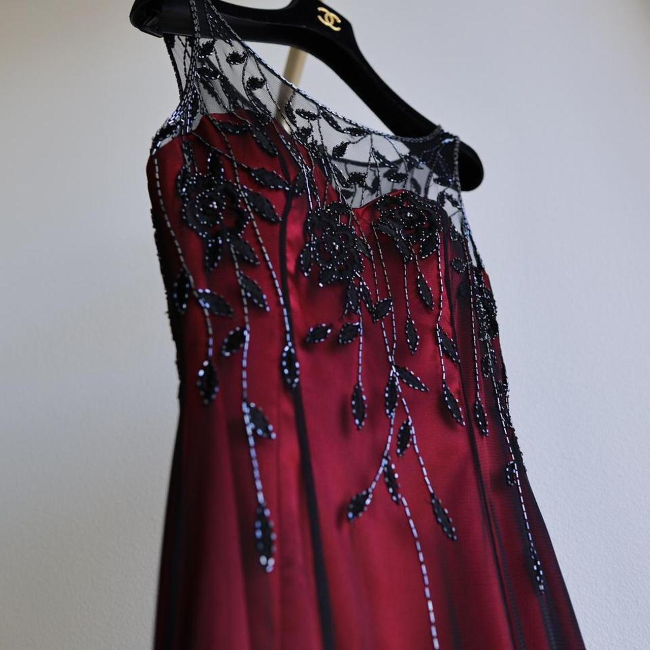 Rot Schwarz Vintage Mode Zarte Blumen Perlen Spitze Lange Tüll Satin Ballkleid Geburtstag Party Kleid Abendkleid Ballkleid nv3906