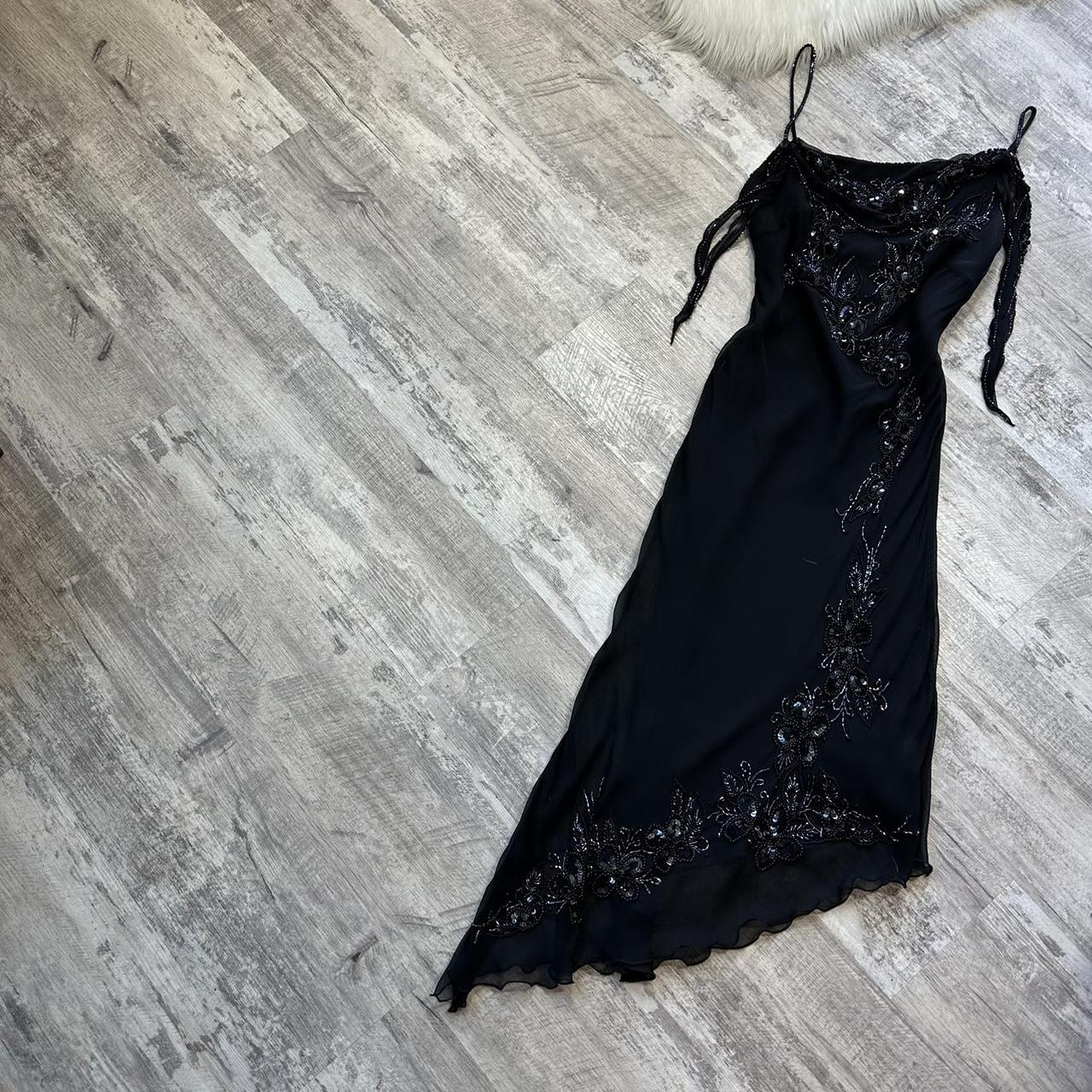 NiceVestidos - Wunderschönes, schwarzes, exquisites, perlenbesetztes, kurzes/mittellanges Chiffon-Kleid für den formellen Heimkehrabend, NV5448