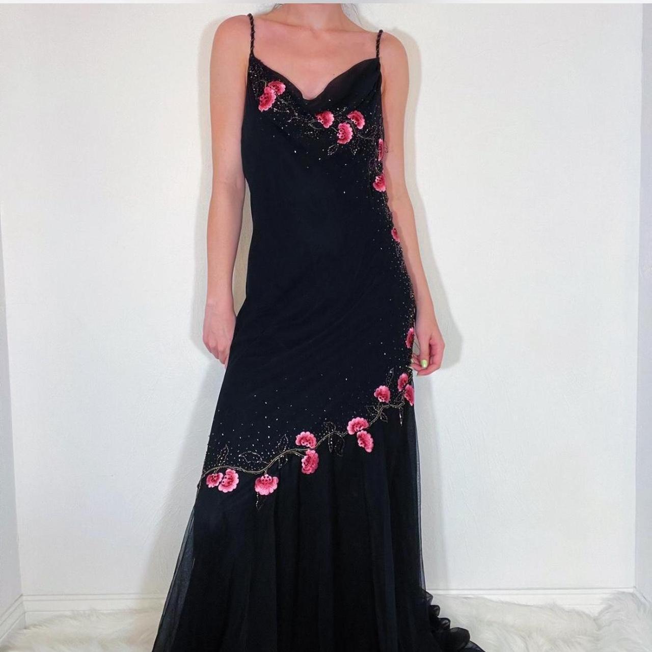 Robe de soirée longue en mousseline de soie pour femme, élégante et raffinée, avec broderies roses et perles, bretelles spaghetti, nv3747