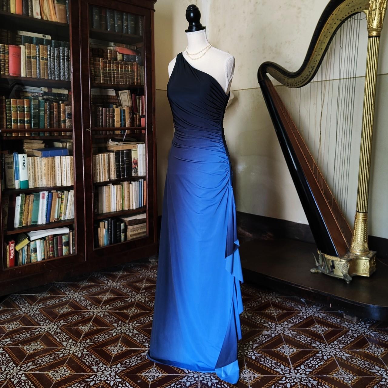 Robe de soirée longue en mousseline de soie, élégante, asymétrique épaule dénudée, bleu rétro, dégradé de mode, robe de soirée, robe de soirée nv3719