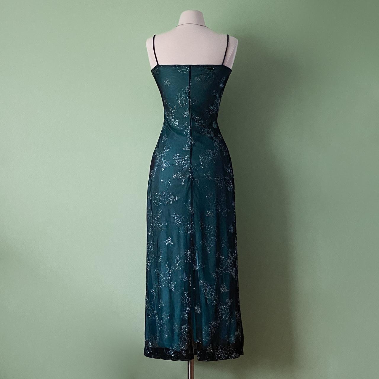 NiceVestidos - Robe de bal longue en mousseline de soie verte exquise et perlée NV5654