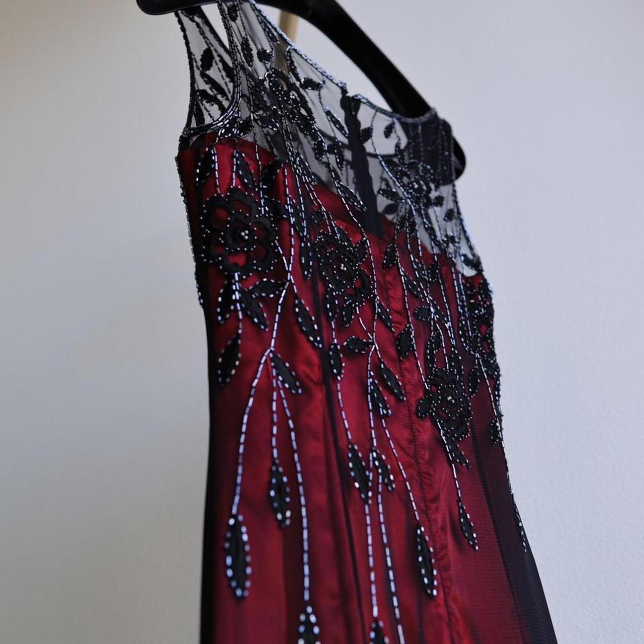 Rot Schwarz Vintage Mode Zarte Blumen Perlen Spitze Lange Tüll Satin Ballkleid Geburtstag Party Kleid Abendkleid Ballkleid nv3906