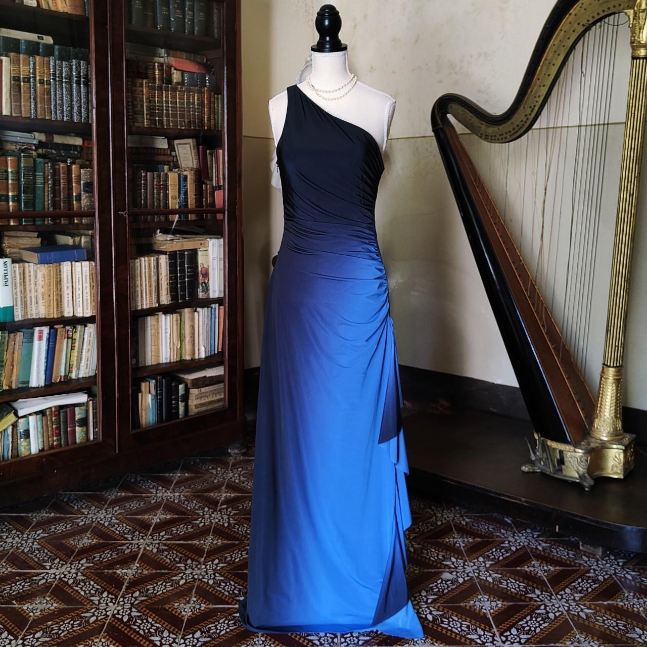 Robe de soirée longue en mousseline de soie, élégante, asymétrique épaule dénudée, bleu rétro, dégradé de mode, robe de soirée, robe de soirée nv3719