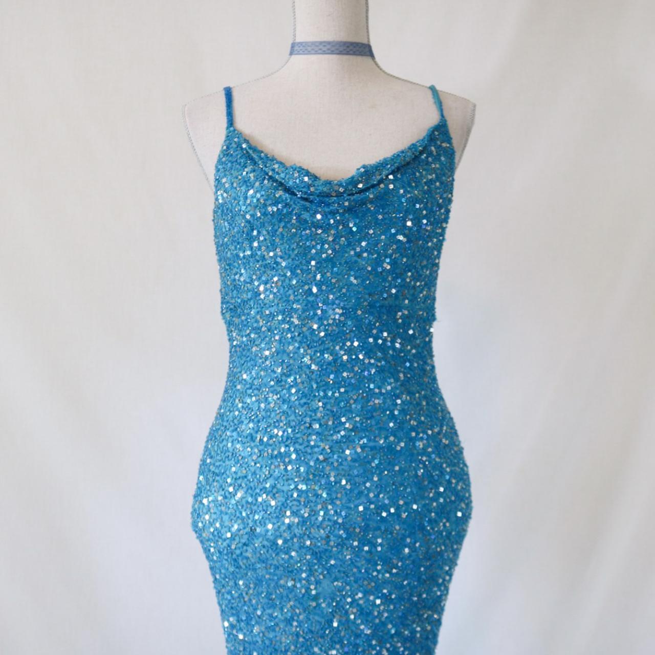 Robe de soirée longue vintage bleu aqua ornée de perles et de paillettes nv4986