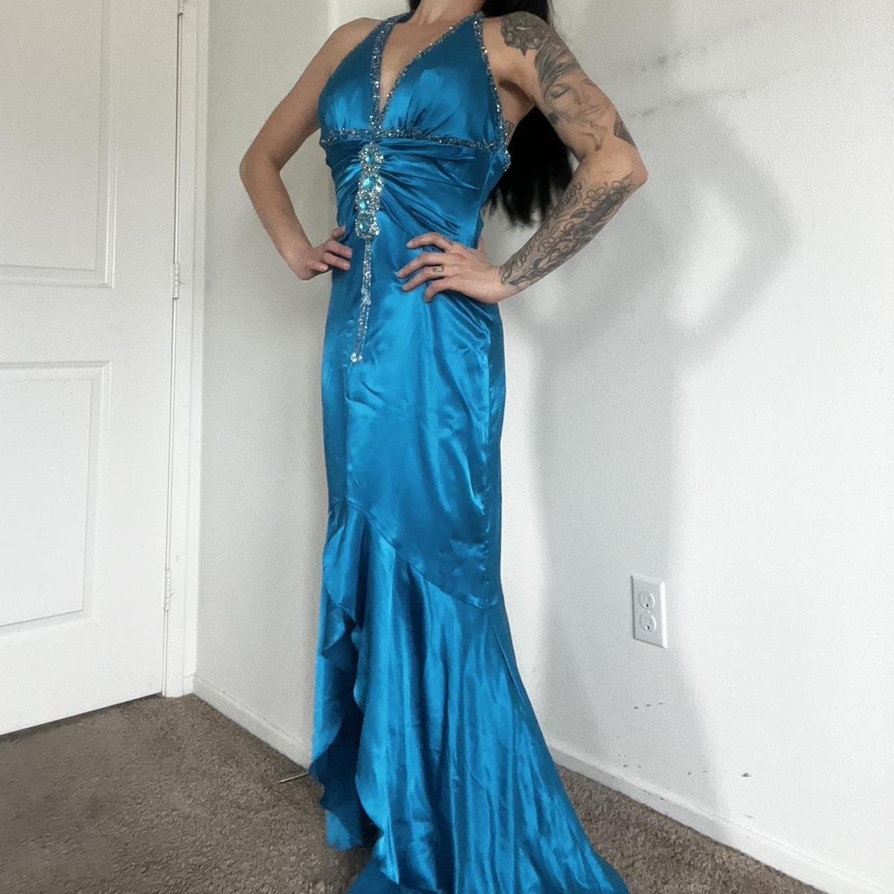 Robe de soirée longue en satin bleu vintage avec strass et col licou, nv4664