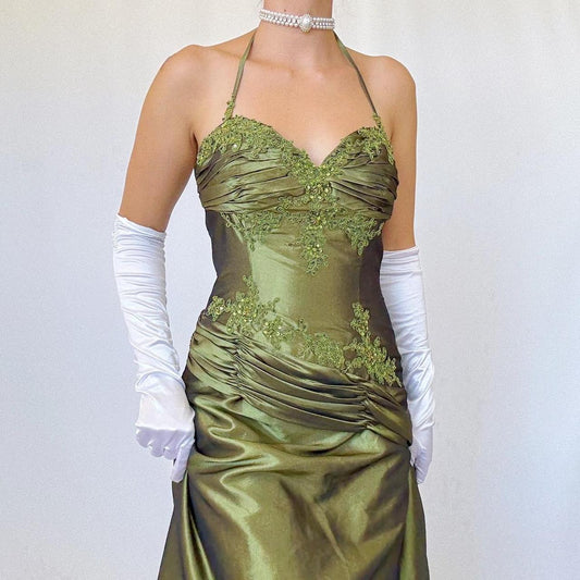 NiceVestidos - Robe de soirée longue en satin vert délicat avec appliques florales vintage Nv5633
