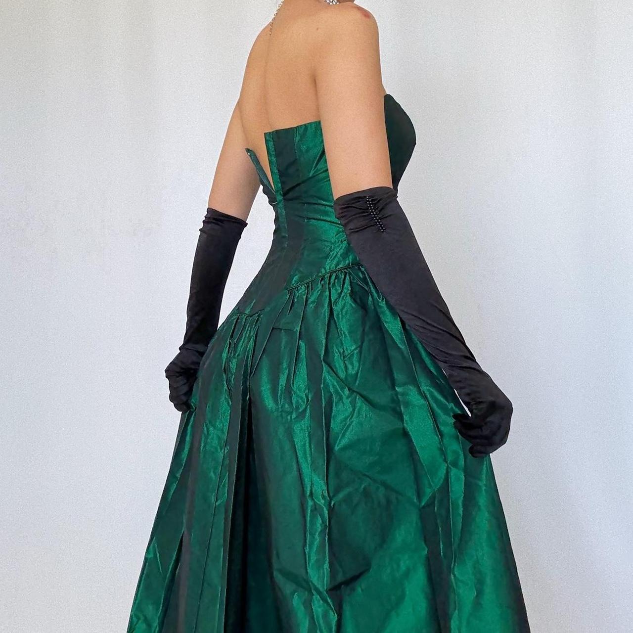 NiceVestidos-Dunkelgrün einfache Mode Retro lange Satin Kleid Abendkleid Nv5634