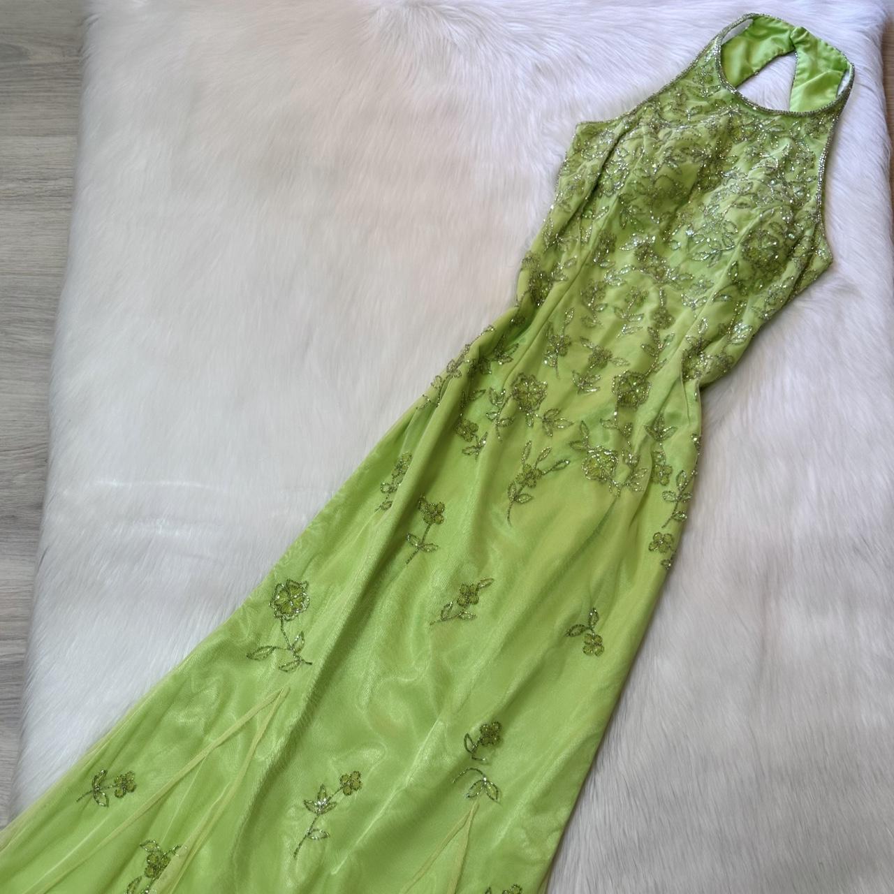 NiceVestidos - Wunderschönes, exquisites, langes, formelles Chiffon-Ballkleid in Grün, NV5450