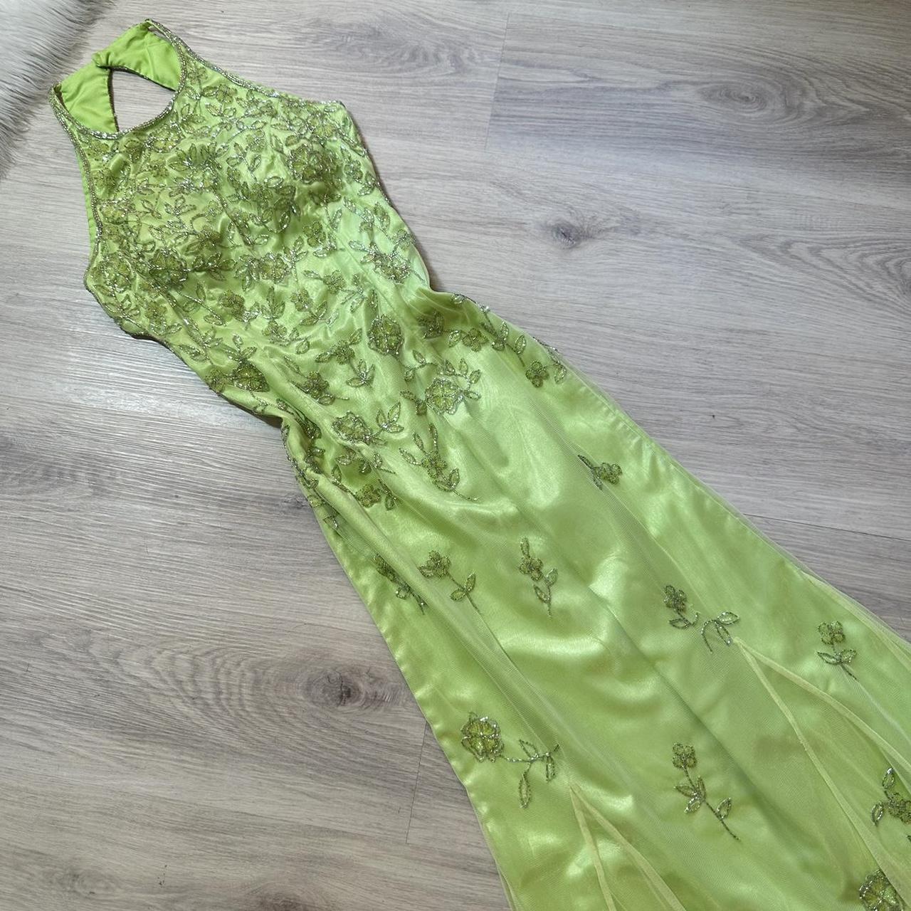 NiceVestidos - Wunderschönes, exquisites, langes, formelles Chiffon-Ballkleid in Grün, NV5450