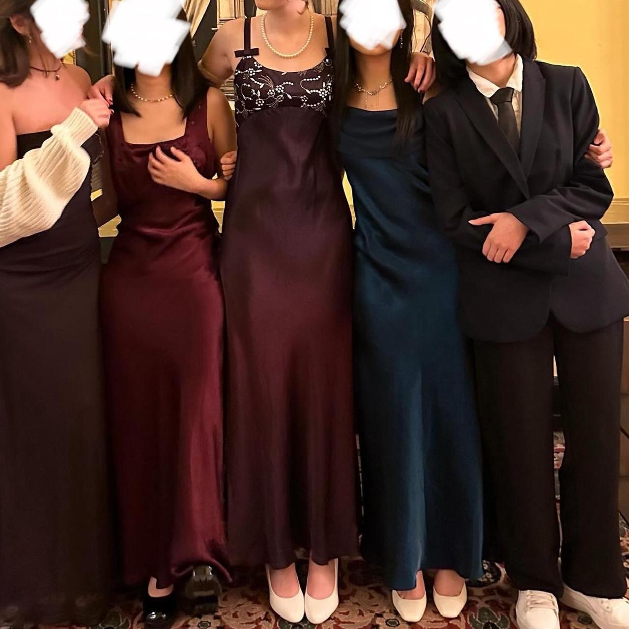 Dunkelviolettes, modisches, exquisites Spaghettiträger-Kleid aus Satin mit Perlenbesatz, Ballkleid, Abendkleid, Partykleid, NV3745