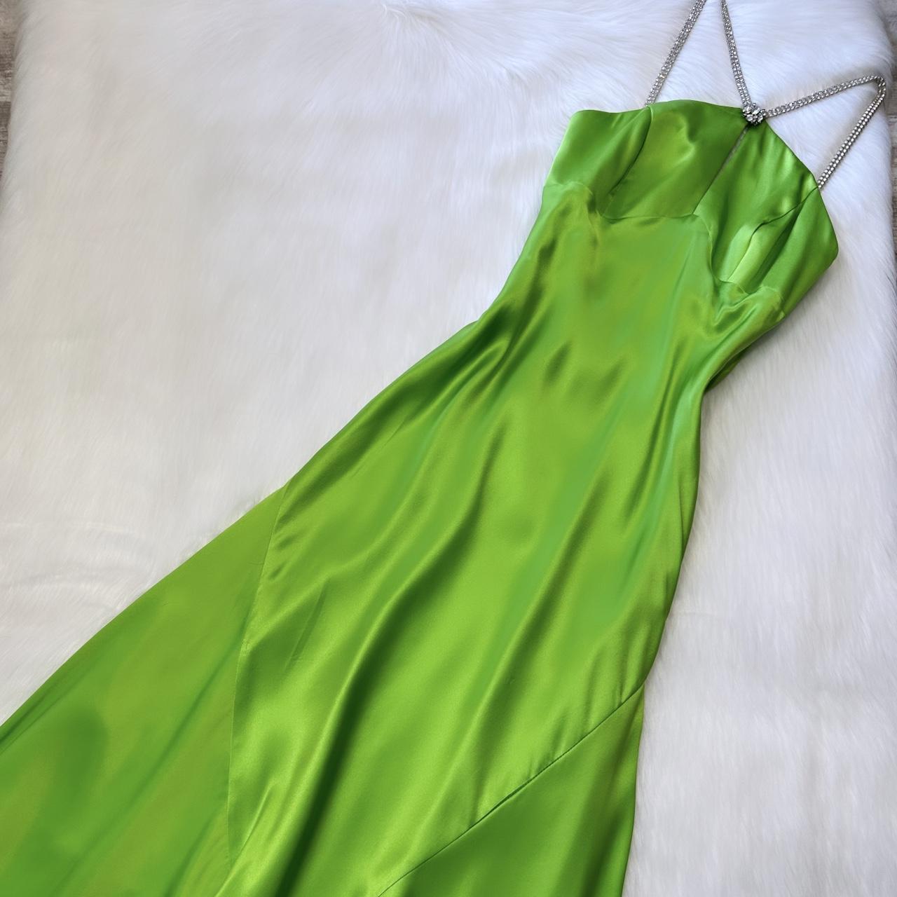 NiceVestidos - Belle robe de bal longue en satin vert exquis nv5455