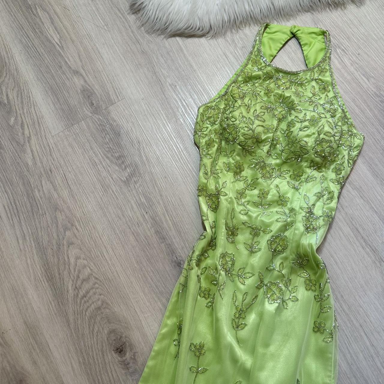 NiceVestidos - Wunderschönes, exquisites, langes, formelles Chiffon-Ballkleid in Grün, NV5450
