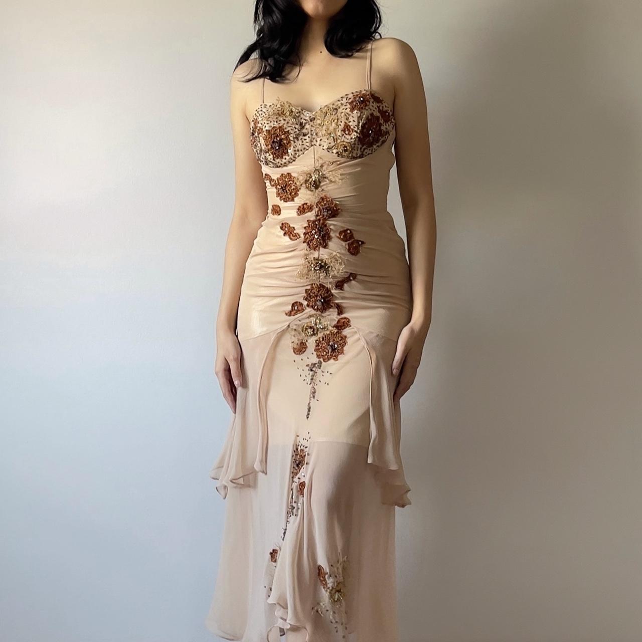Romantisches hellbraunes, mit Perlen verziertes Chiffon-Ballkleid mit Blumenmuster, NV5363