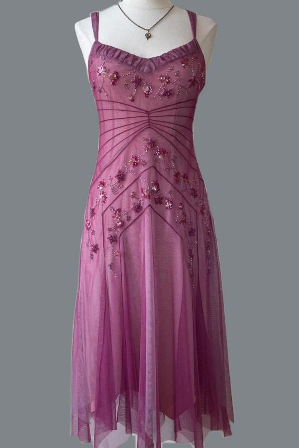 NiceVestidos - Robe de bal mi-longue perlée rose NV5692