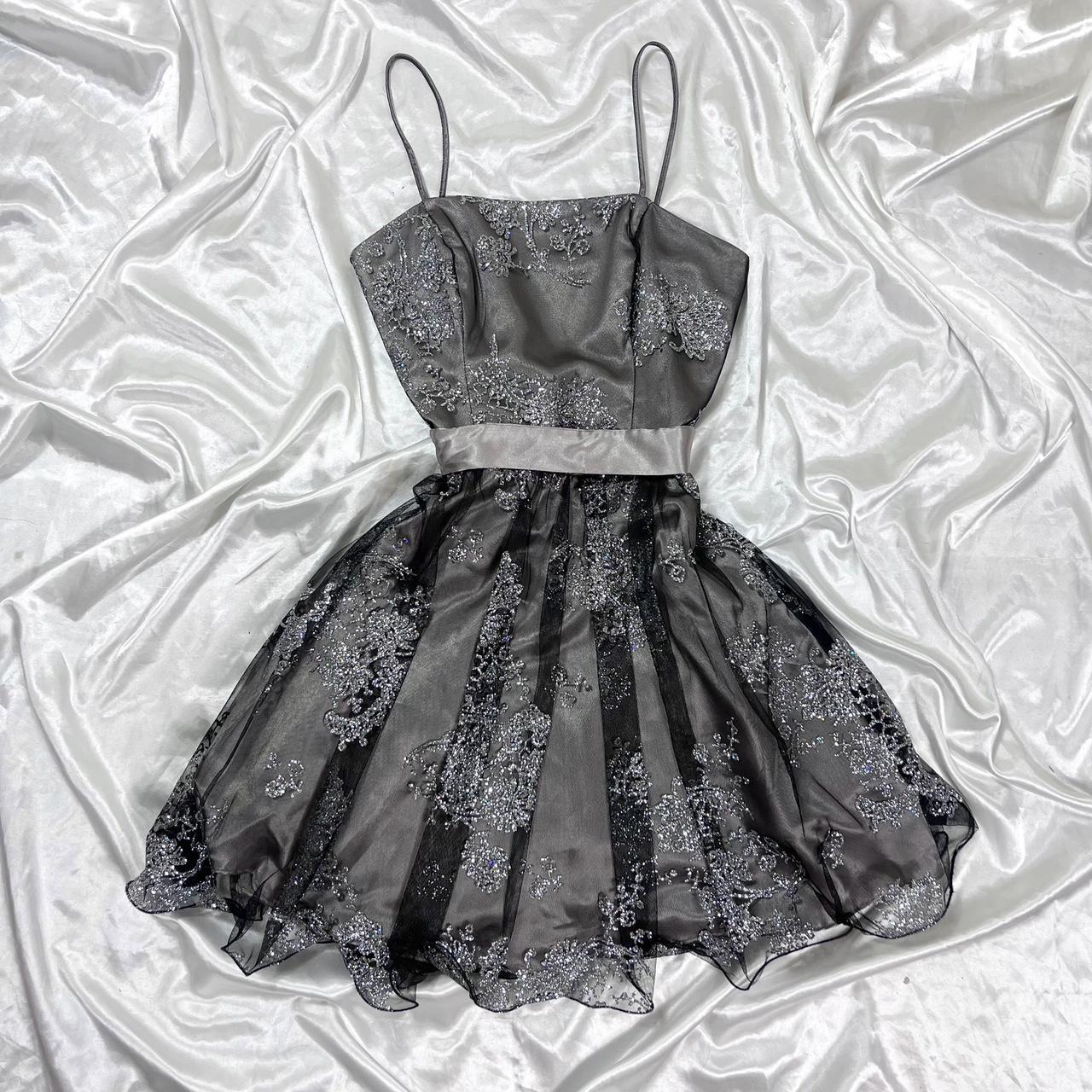 Kurzes Satin Y2K schwarzes Glitzer-Ballkleid, Homecoming-Kleid, Gothic-Kleid, Feenkleid, nv5371