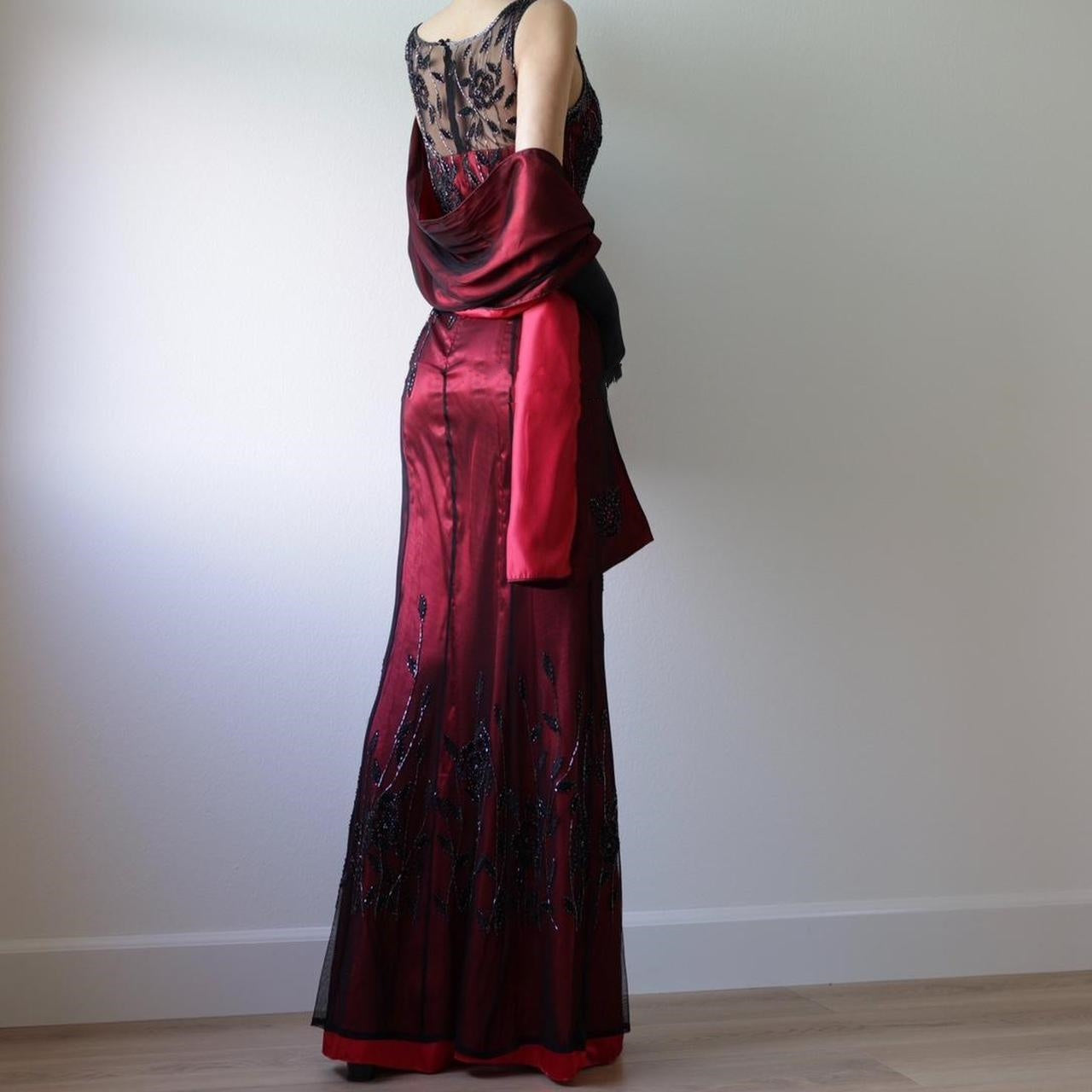 Rot Schwarz Vintage Mode Zarte Blumen Perlen Spitze Lange Tüll Satin Ballkleid Geburtstag Party Kleid Abendkleid Ballkleid nv3906