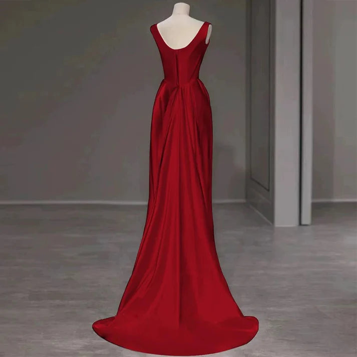 Robe de soirée sirène longue en satin rouge rétro à décolleté carré et longueur au sol nv3618