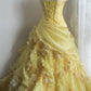 NiceVestidos - Robe longue plissée à plusieurs couches, style rétro floral jaune, faite à la main, robe de mariée, robe de bal, NV5794