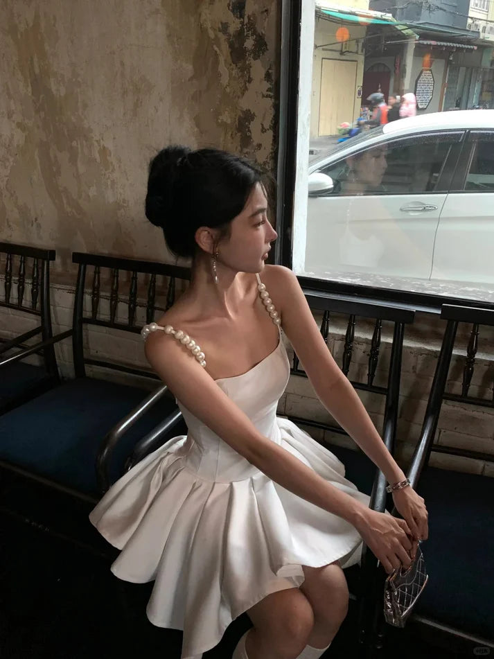 Robe de soirée courte élégante en satin blanc avec perles, robe de bal, robe de soirée, nv4807