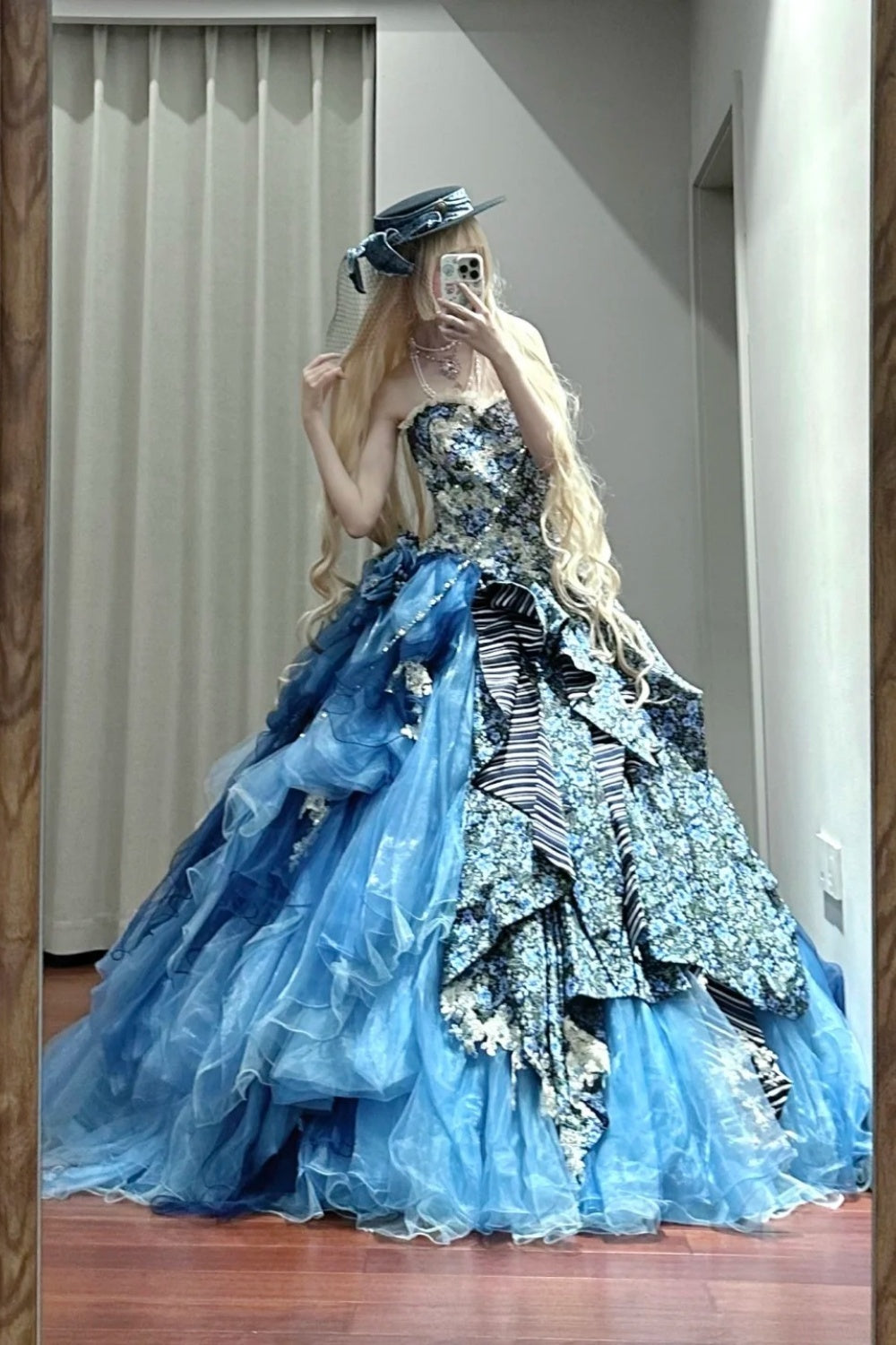 Neues langes Ballkleid NV6708