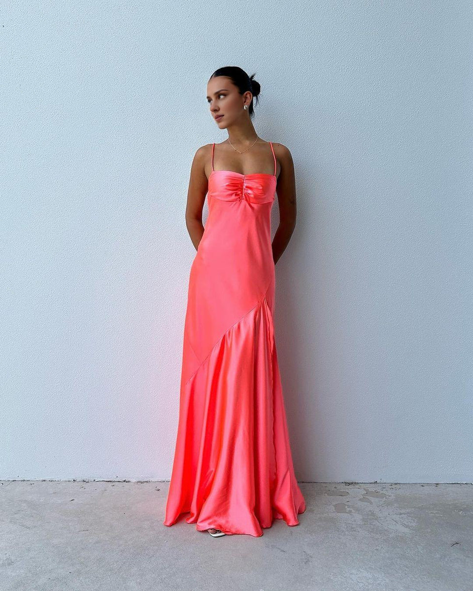 Pfirsichrosa Schlichtes, modisches, elegantes Spaghettiträger-A-Linien-Lang-Satin-Abschlussballkleid für Damen, Abendkleid, Hochzeitsgast-Partykleid, Ballkleid mit Seitenschlitzen, nv3928