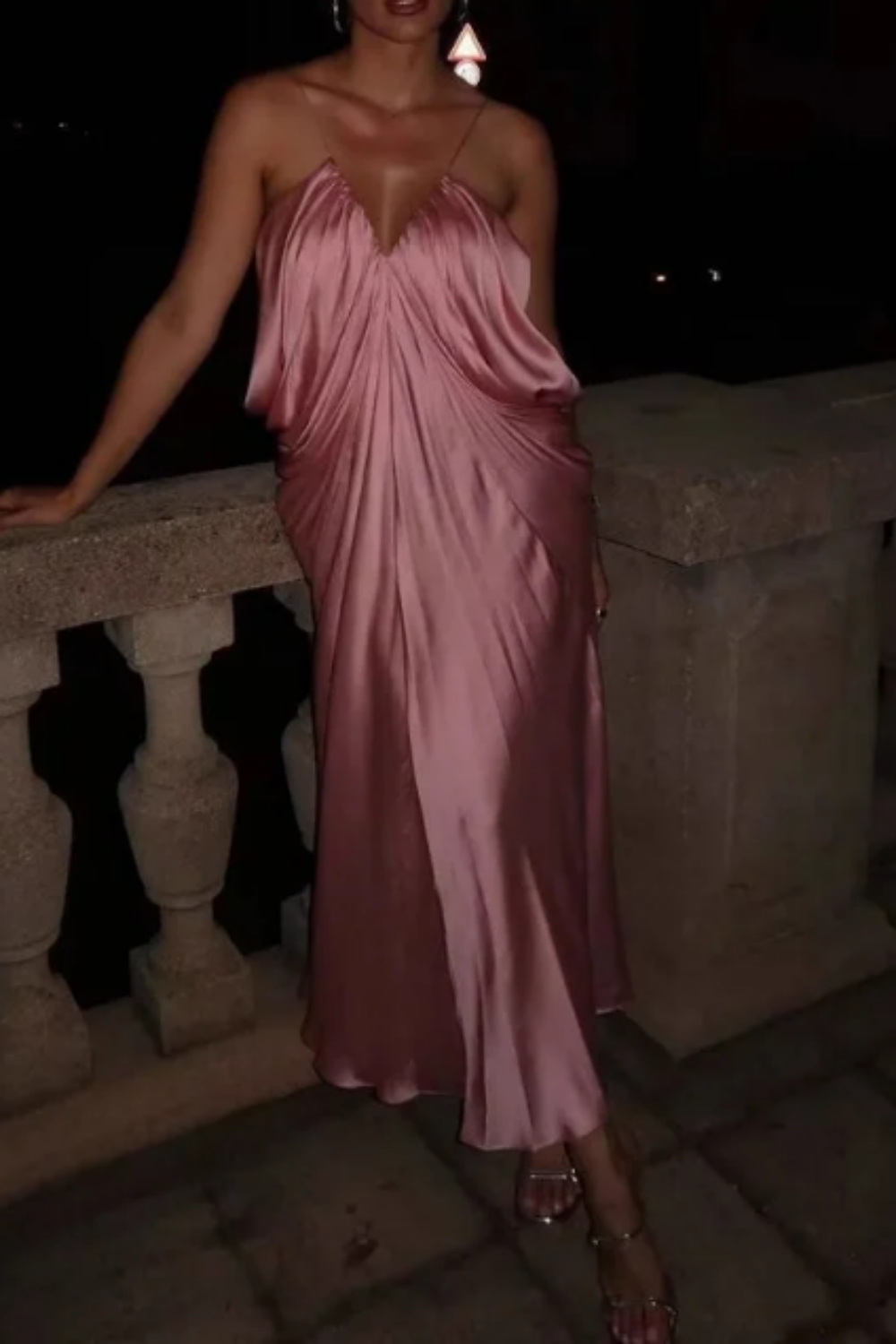 Rosa Mode V-Ausschnitt elegante lange Satin Ballkleid Brautjungfer Kleid Hochzeit Gast Partykleid nv5214