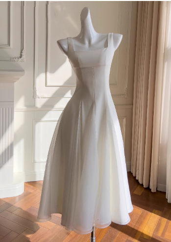 NiceVestidos - Robe courte de soirée, robe blanche longue à taille simple, nouveau style estival, bretelles sexy, grande taille, robe amincissante nv5546