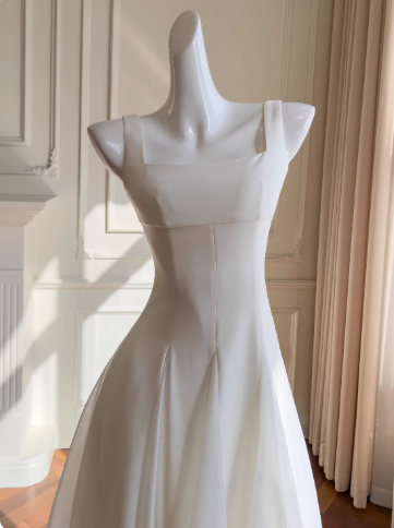 NiceVestidos - Robe courte de soirée, robe blanche longue à taille simple, nouveau style estival, bretelles sexy, grande taille, robe amincissante nv5546