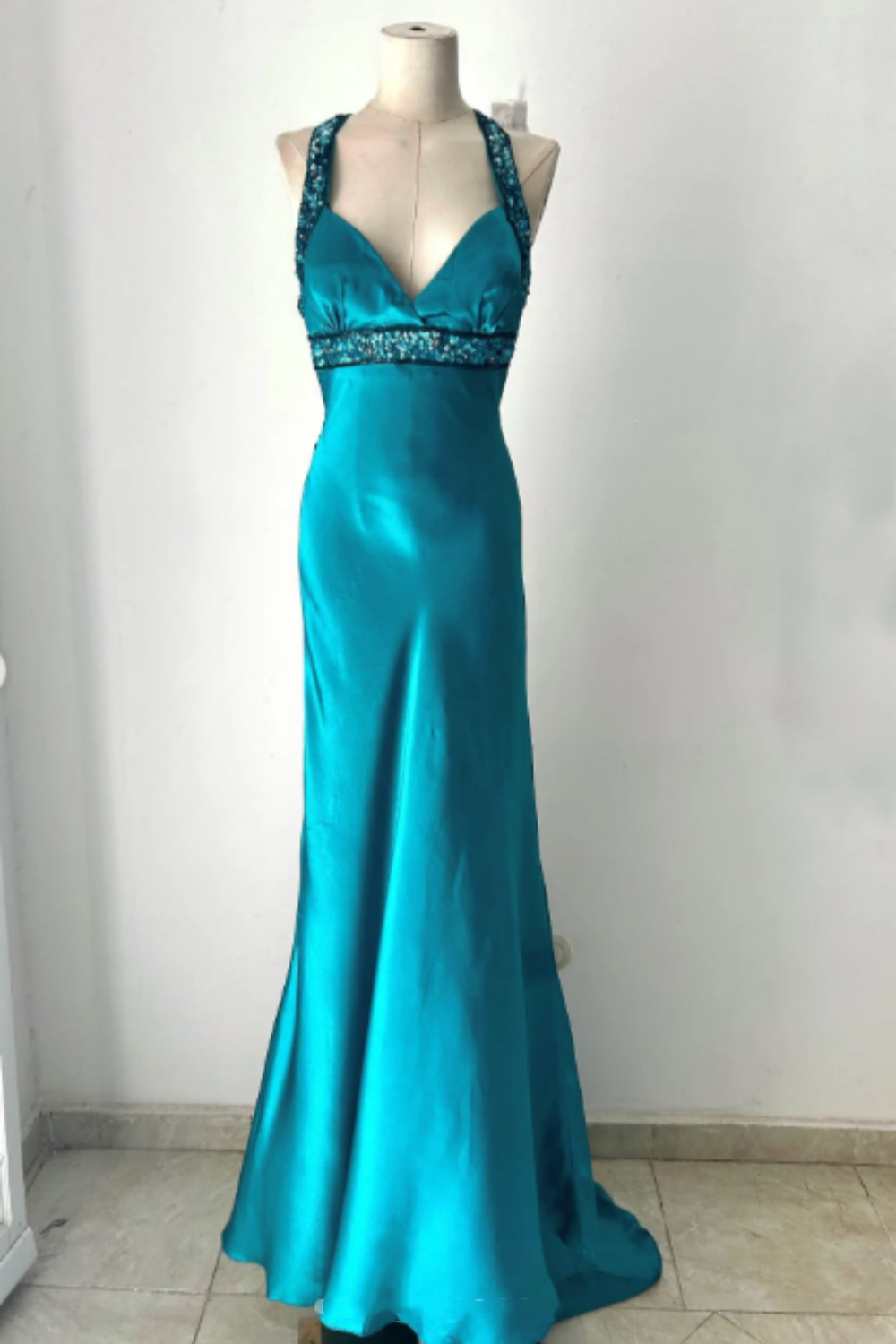 NiceVestidos--(Écharpe incluse) Robe de soirée longue en satin bleu-vert exquise, perlée à la main, longueur au sol, robe de bal, robe de banquet Nv5578
