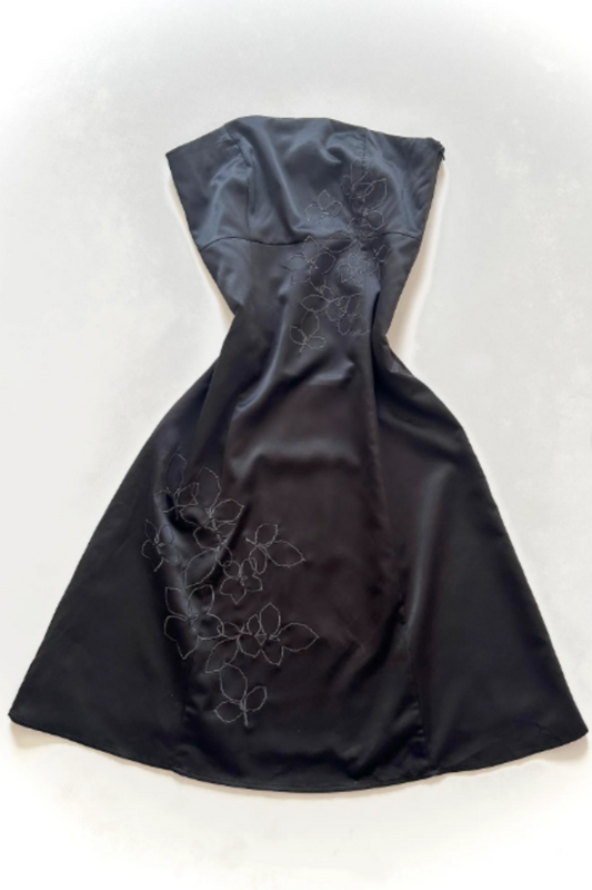 NiceVestidos--Black Floral Short Satin Homecoming Dress Nv5579