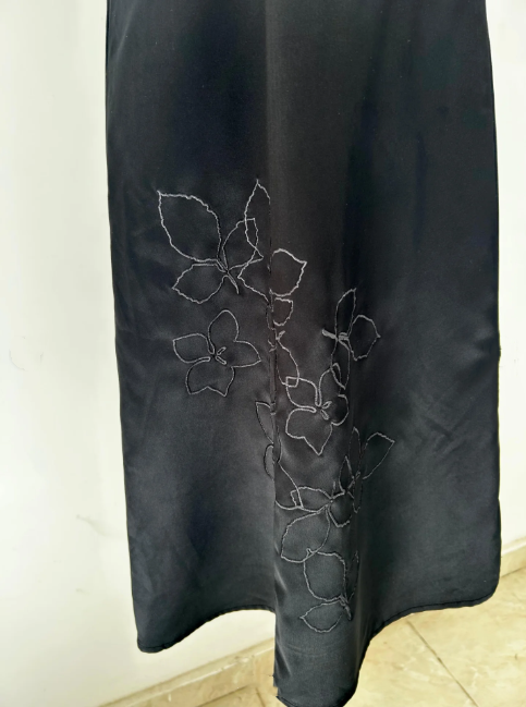 NiceVestidos--Black Floral Short Satin Homecoming Dress Nv5579