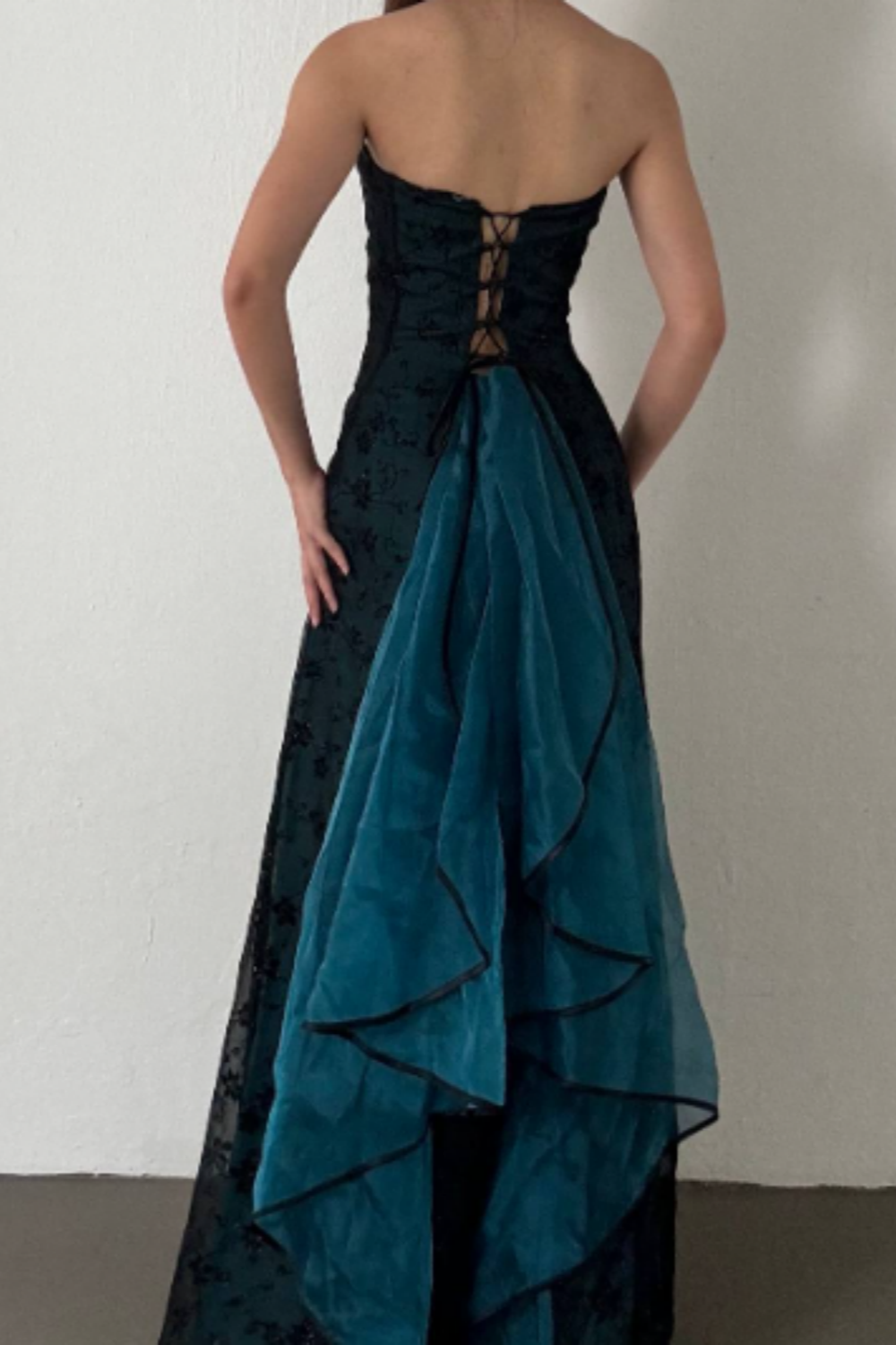 NiceVestidos - Dunkelgrünes Vintage-Ballkleid mit exquisitem Blumenmuster und langem Chiffon, Heimkehrkleid, Feenkleid, Nv5587