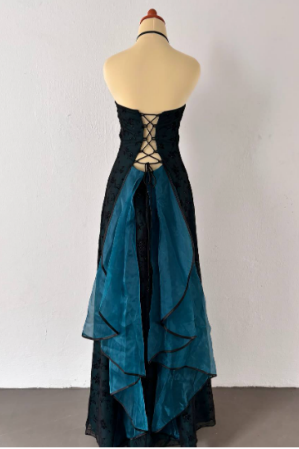 NiceVestidos - Dunkelgrünes Vintage-Ballkleid mit exquisitem Blumenmuster und langem Chiffon, Heimkehrkleid, Feenkleid, Nv5587