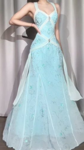 NiceVestidos – Vintage-Abendkleid, exquisit blau, elegant und mit Perlen besetzt. NV5983